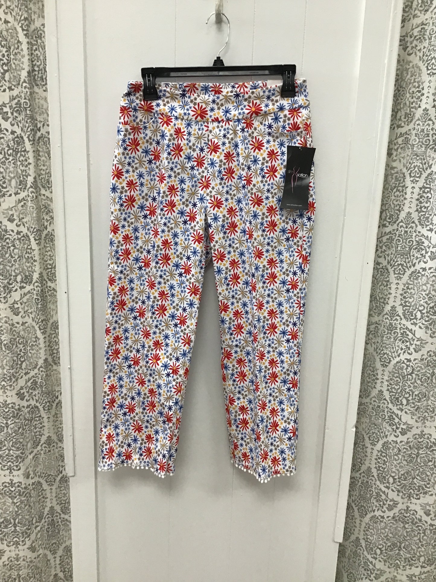 Pull-On Crop Pant and Hem Trim