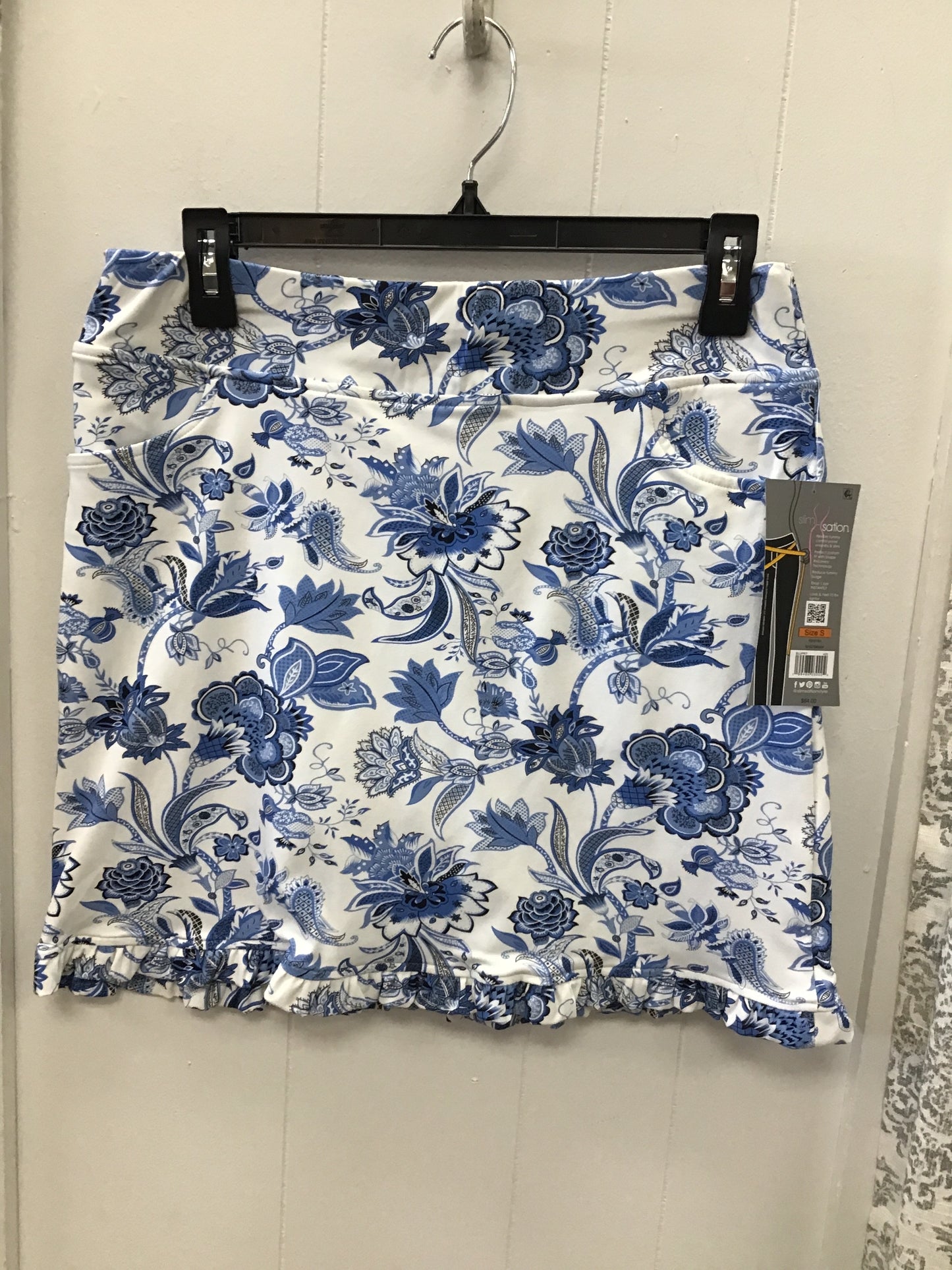 Elastic Waist Ruffle Hem Skort