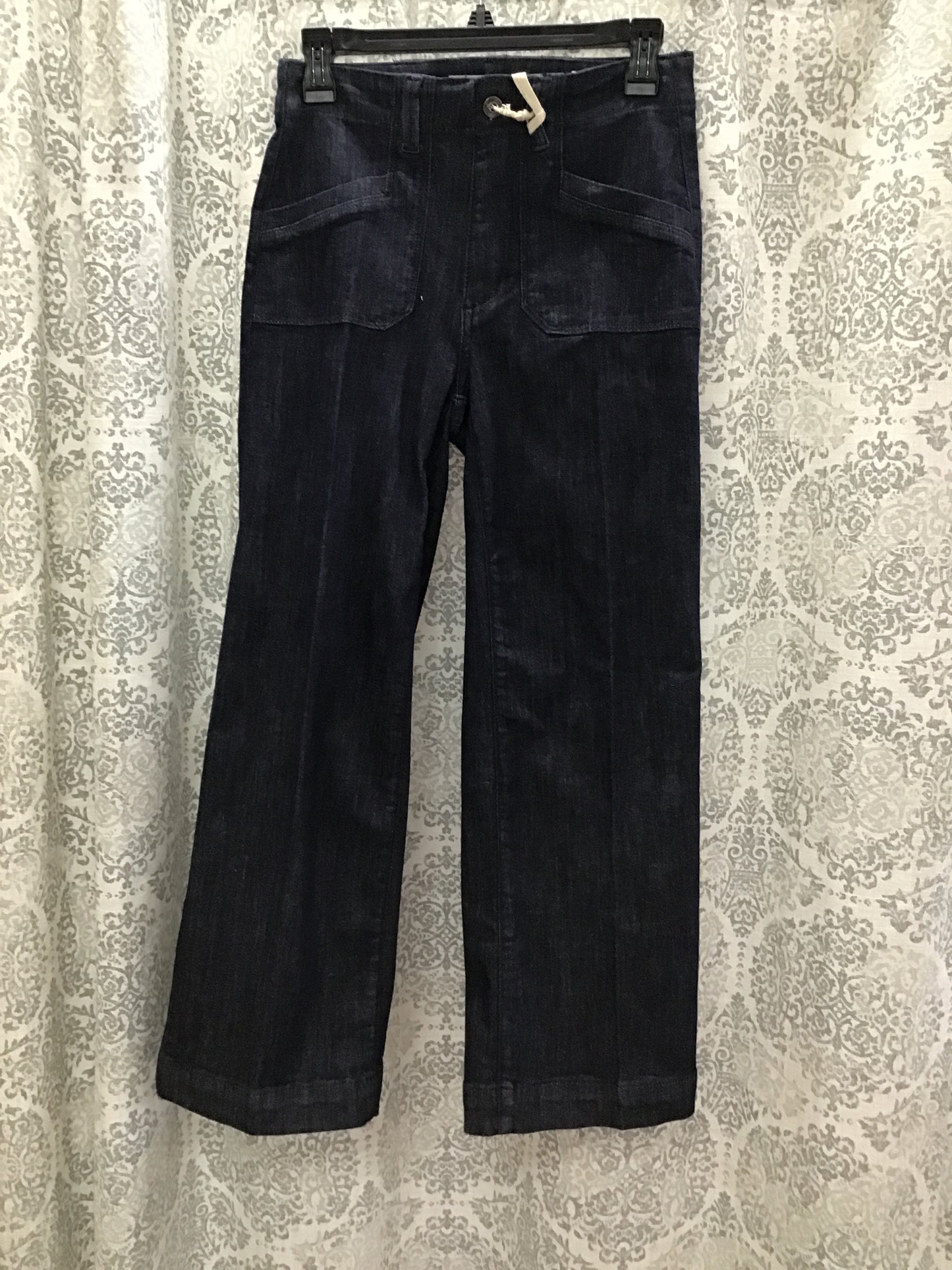 Cropped Wide Leg Pants w/ Ractangular Patch Pockets