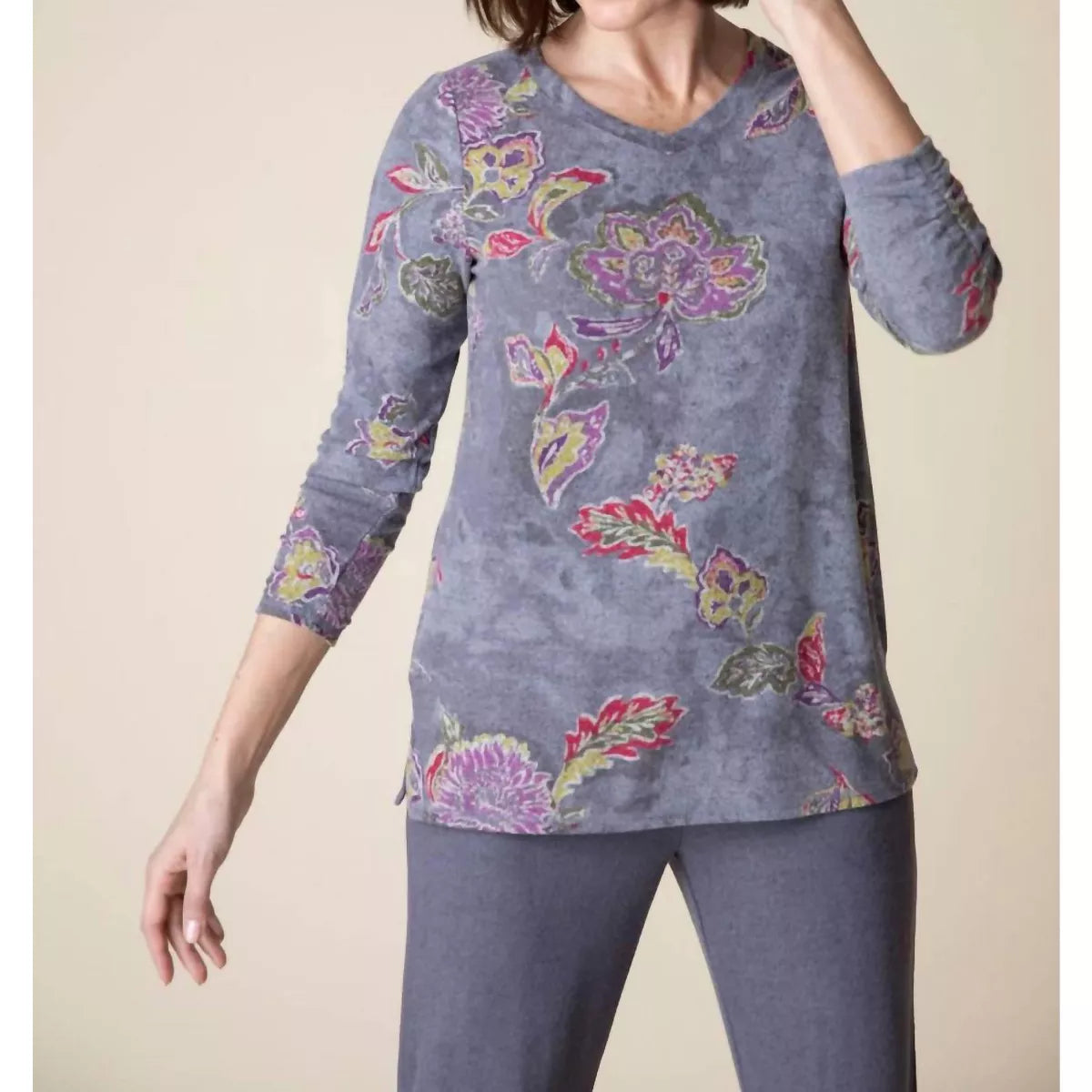 Fleece Floral 3/4 Sleeve Top