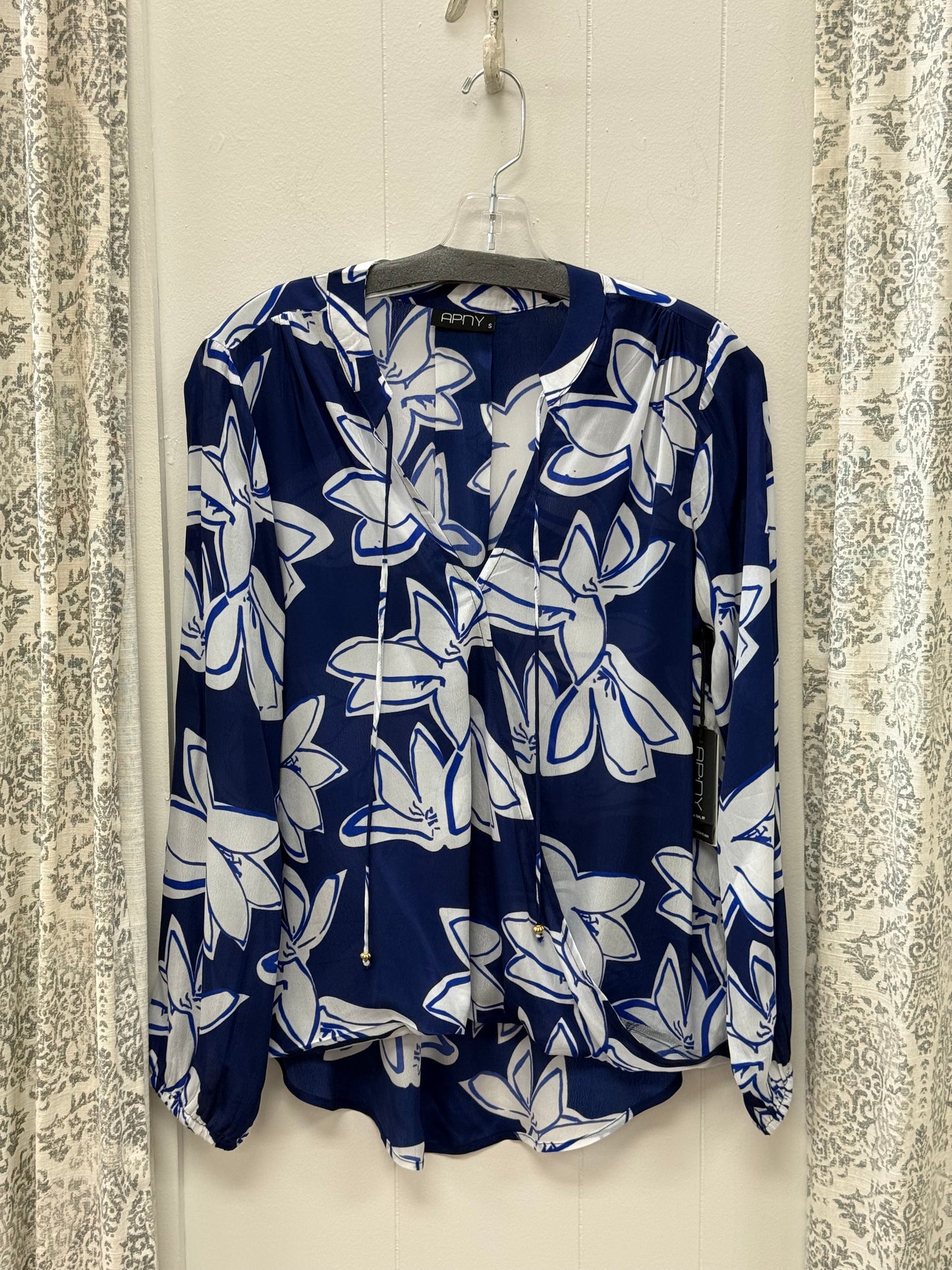 V-Neck with Tassel