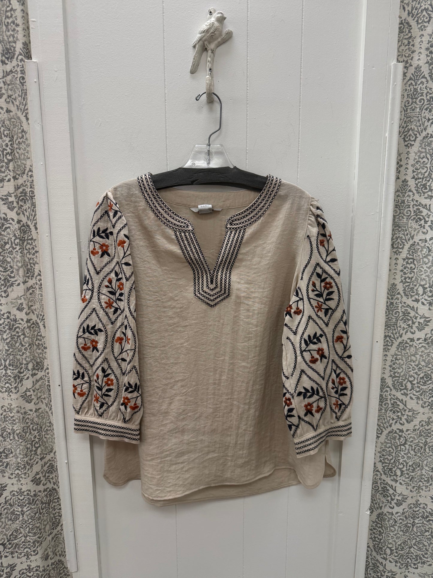 3/4 Puff Sleeve Notch Band Collar Woven Top