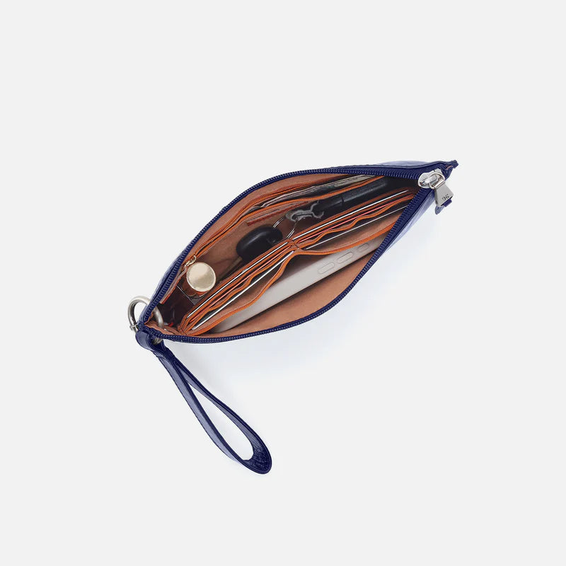 Evolve Wristlet