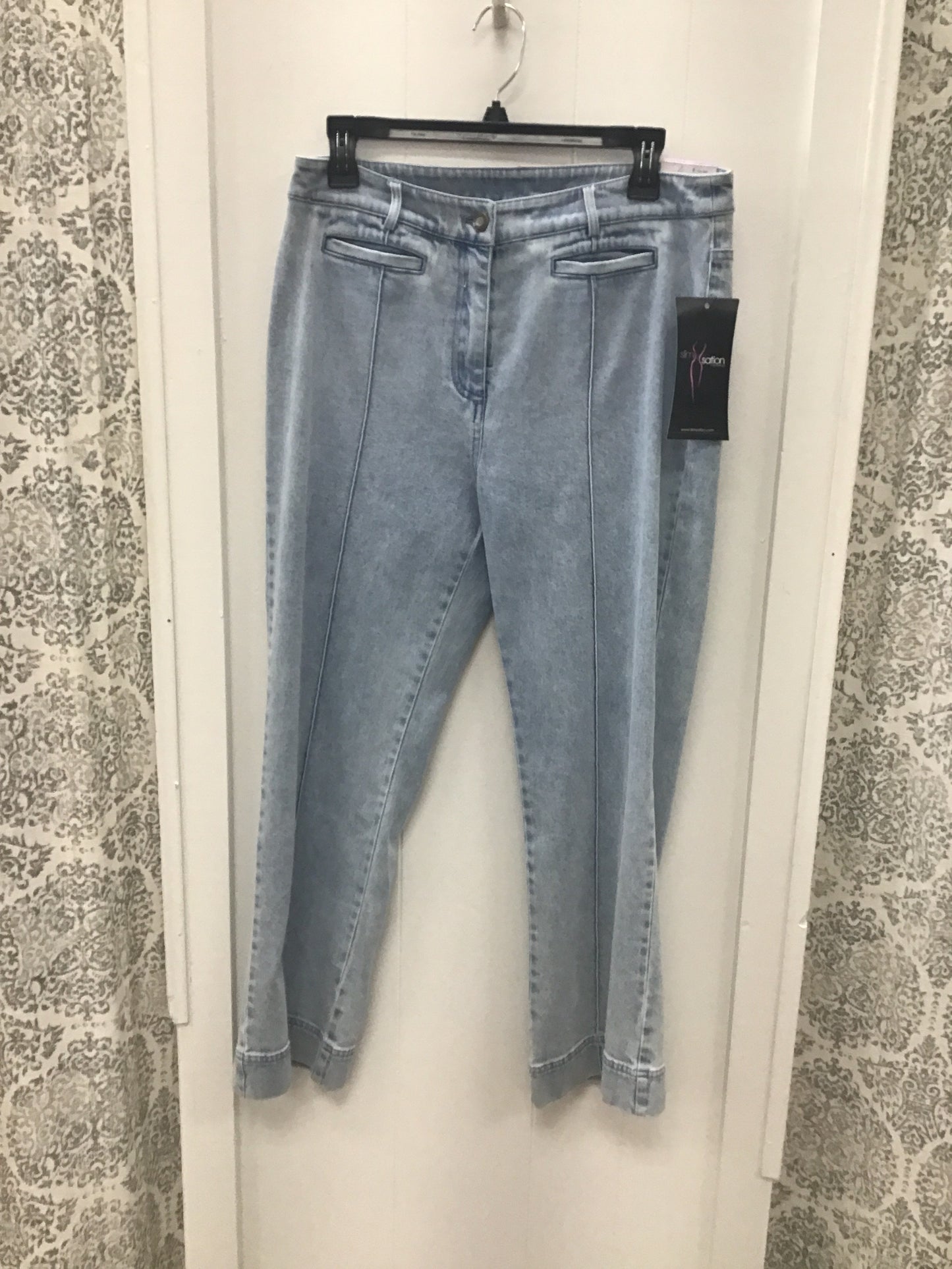 Zip Front Crop Jean