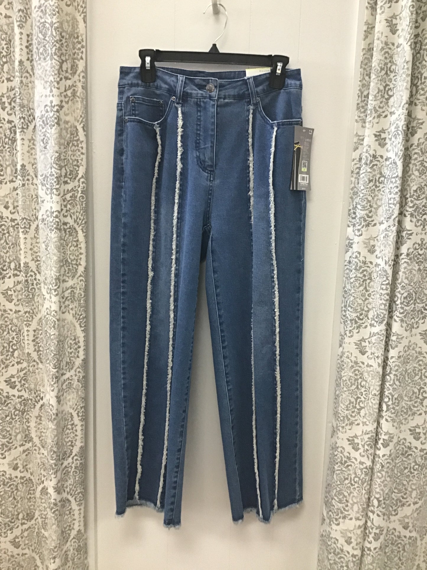 Wide Legged Crop