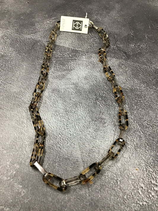 Zenzii Leopard Cable Link Necklace