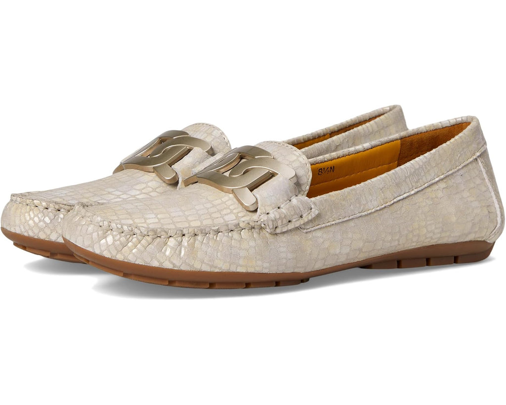 Vaneli Aiker Shoes