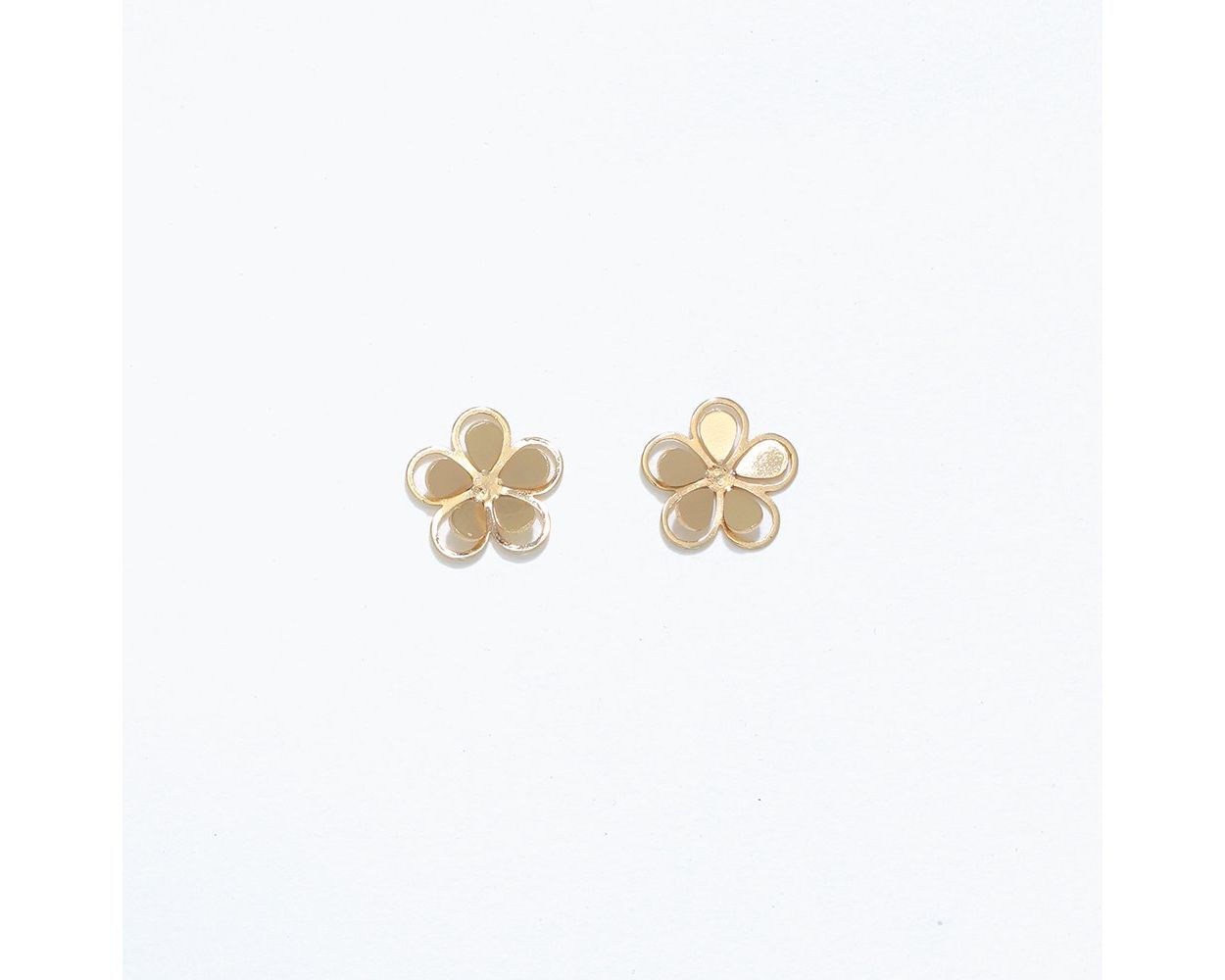 Cutout Gold Flowers