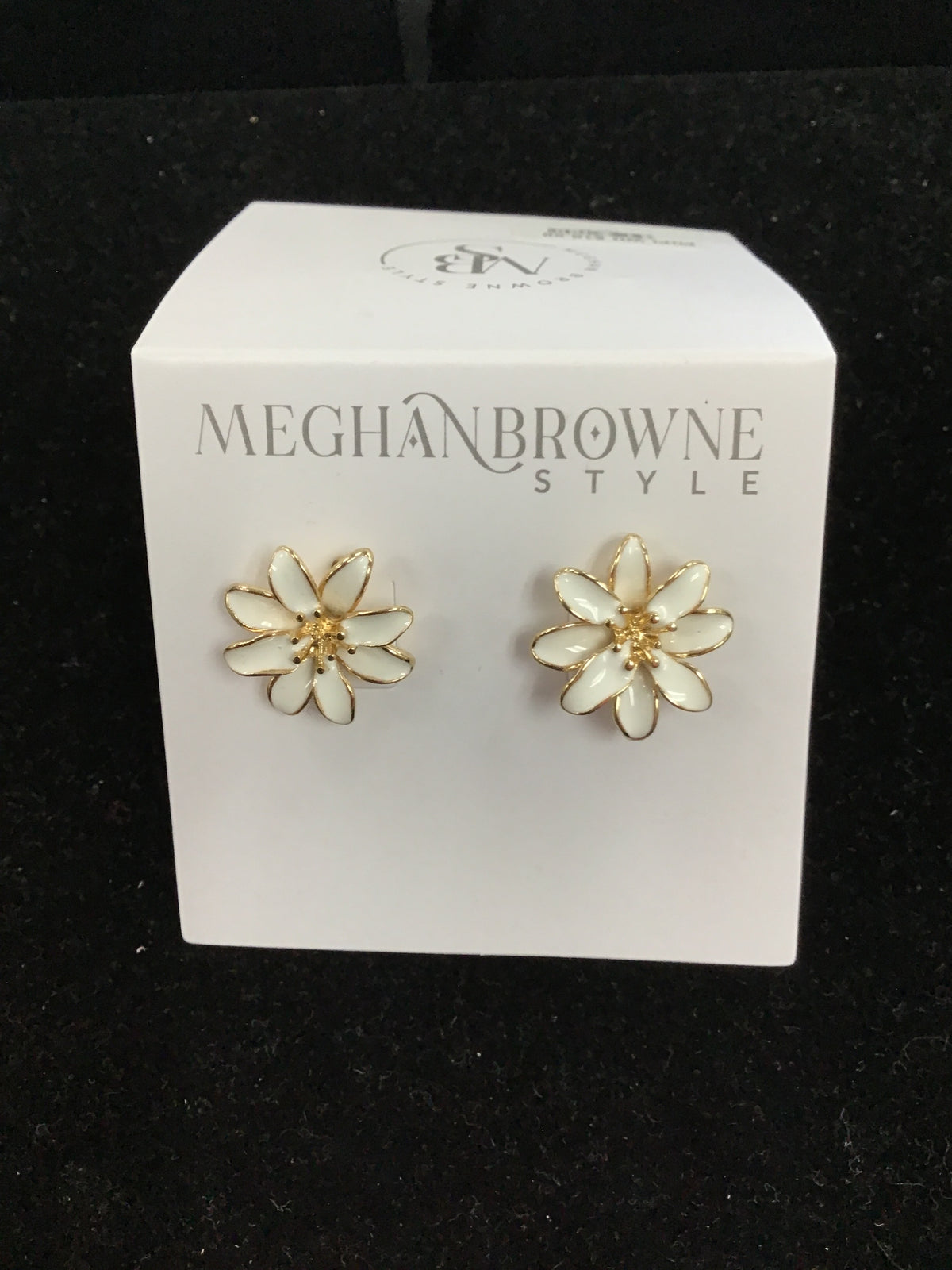 Pops White Earrings