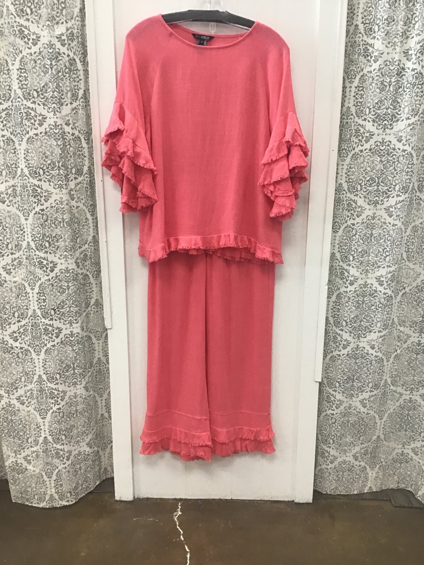 Short Sleeve Top And Pant Ruffle Set