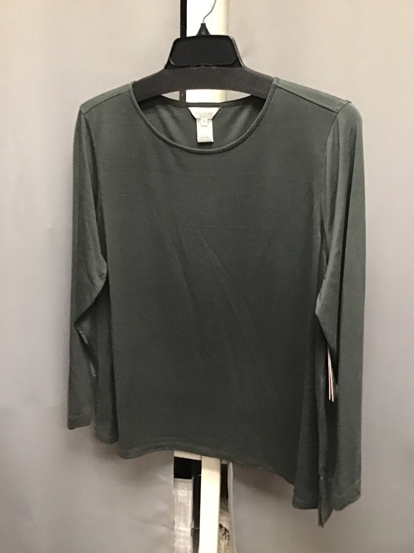 Long Sleeve Scoop Neck Top