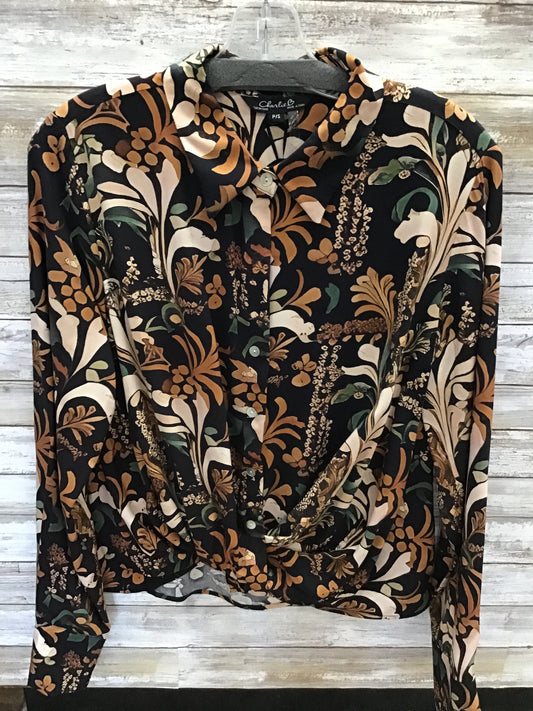 Long Sleeve Shirt w/ Twisted Front
