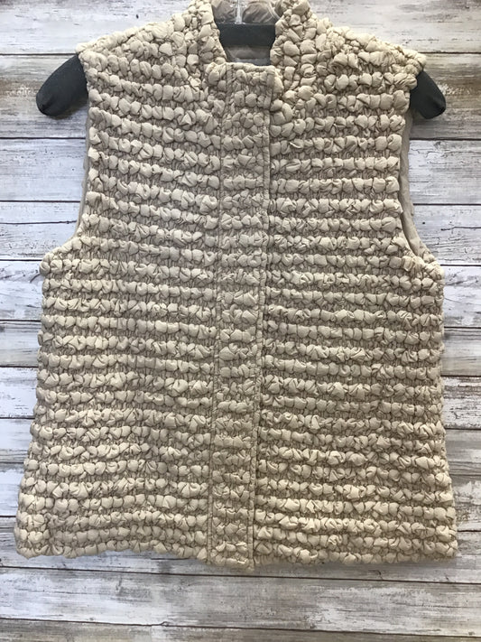 Snap & Zip Thru Collar Quilted Vest