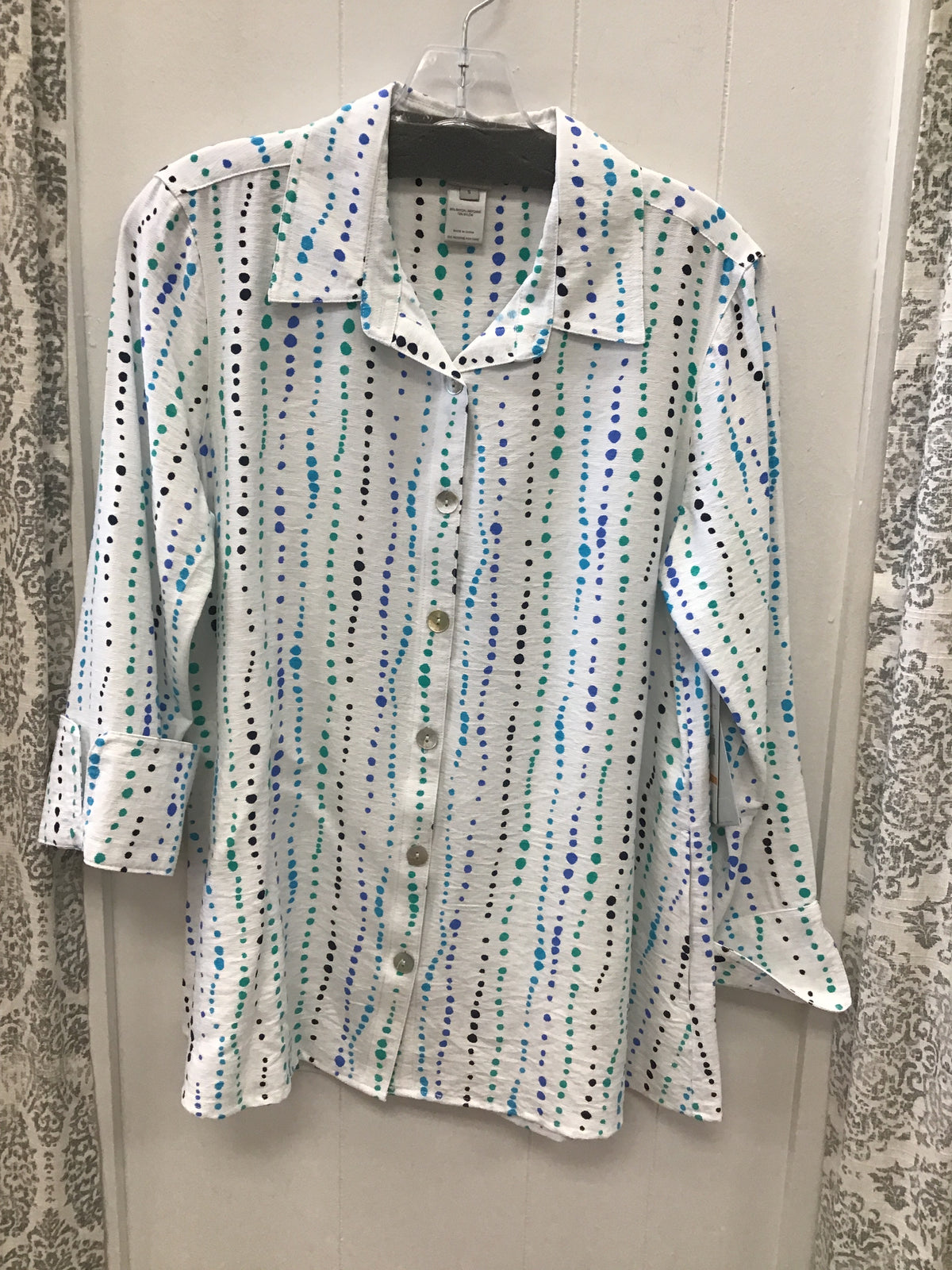 3/4 Sleeve Turn Up Cuff Shirt