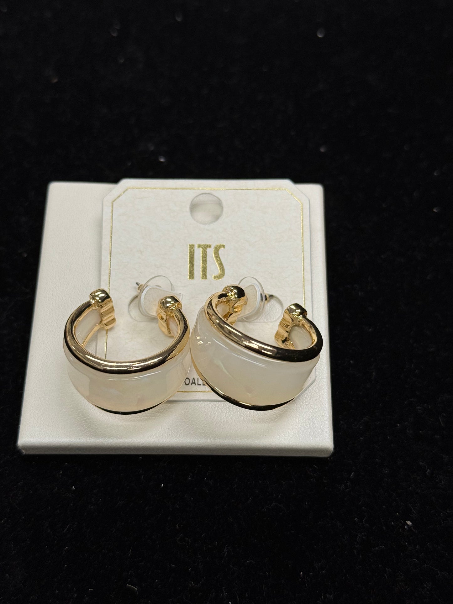 What's Hot Earrings