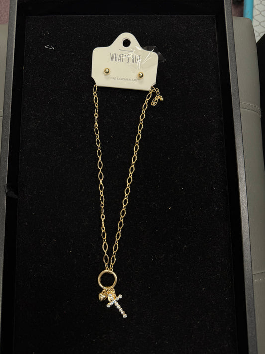 What's Hot Necklace & Earrings Set
