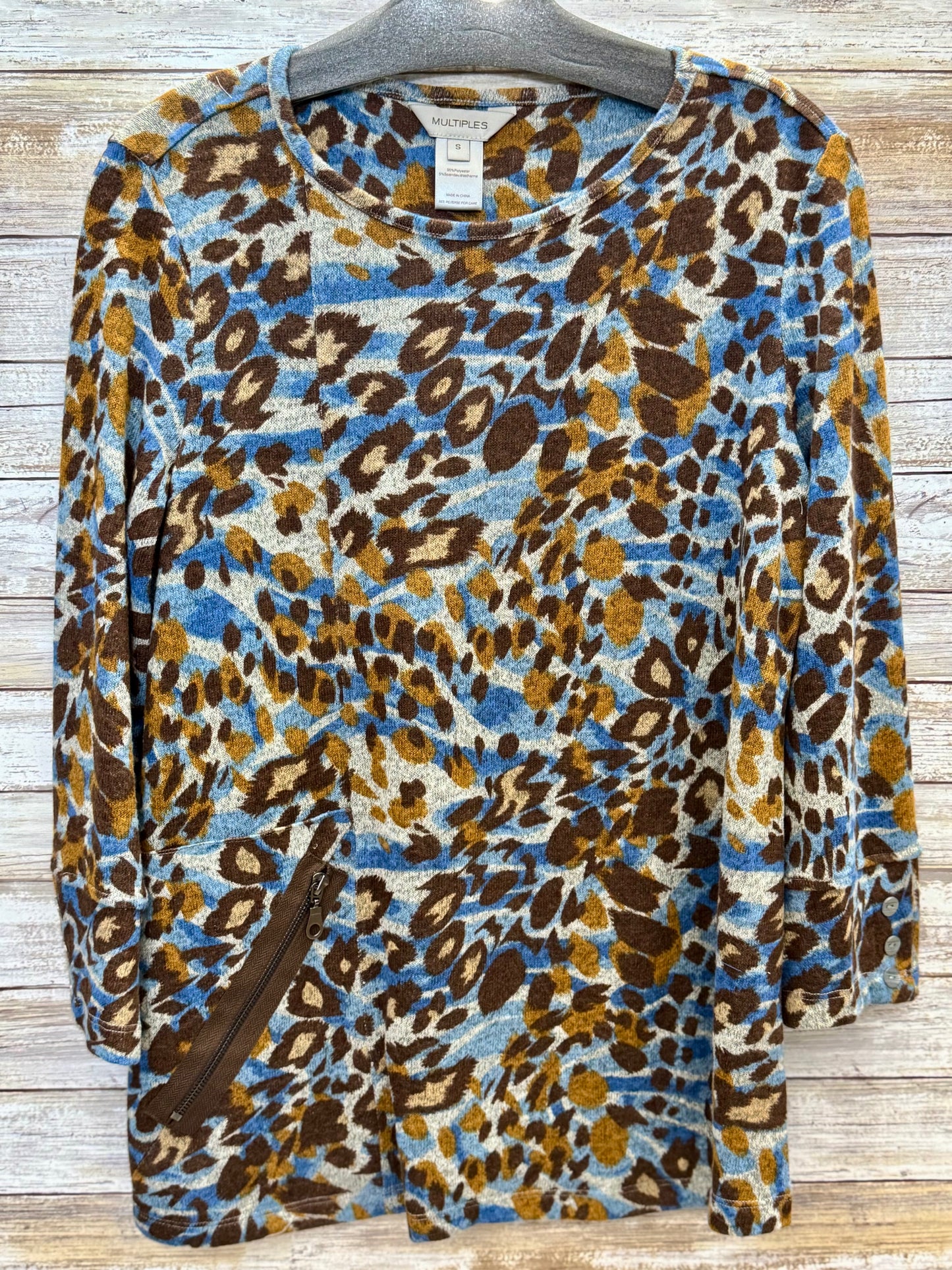 3/4 Sleeve Scoop Neck Zip Top