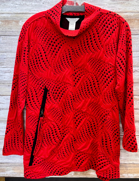 Dot Detailed Hi-Lo Top