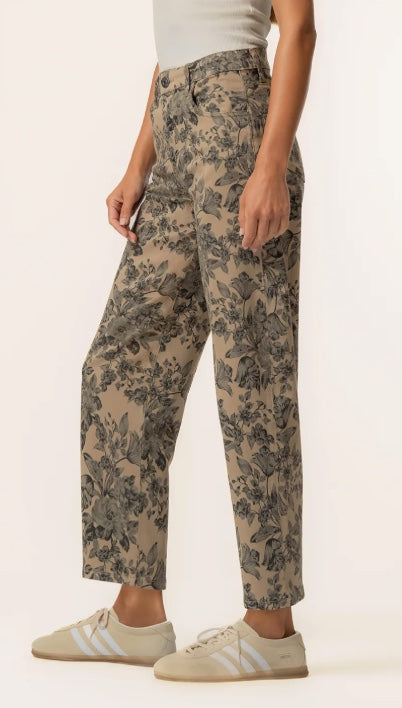 Ashton High Rise Relaxed Leg Pant