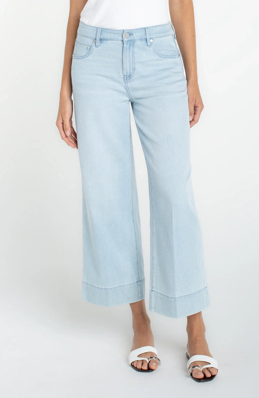 Stride Crop Wide Leg
